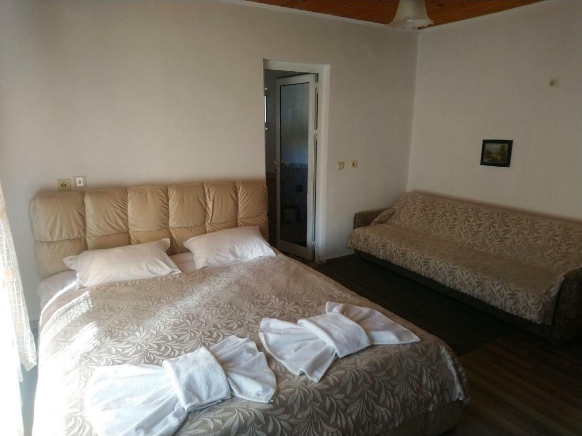 Guest House Emmy Trigrad Zewnętrze zdjęcie